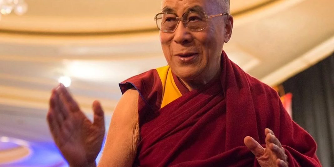 1024px-His_Holiness_the_Dalai_Lama2014 copy