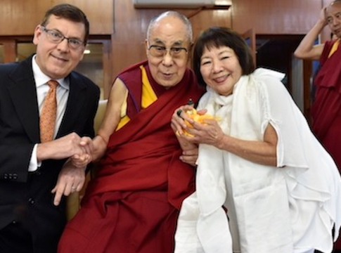 Jim Luce and Dr. Kazuko Hillyer Tatsumura share an audience with His Holiness the Dalai Lama in Dharamshala, India. Photo credit: The Stewardship Report.