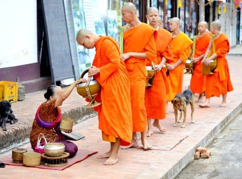 Buddhism and the Universal Concept of Social Responsibility