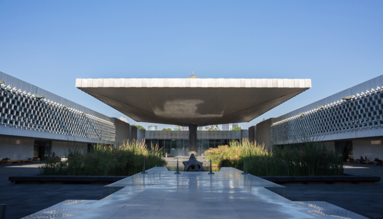 Jim Luce Writes on Museums & Galleries