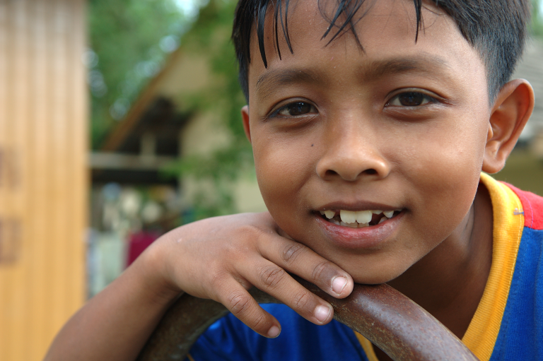Photo Essay: In Aceh Indonesia, Happy Faces of Young Tsunami Survivors