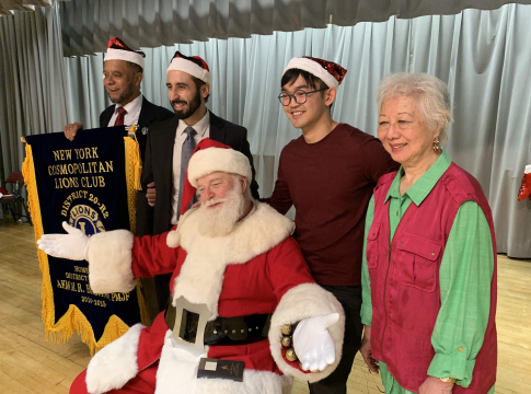 With Santa Claus, Children Every Year on New York’s Lower East Side