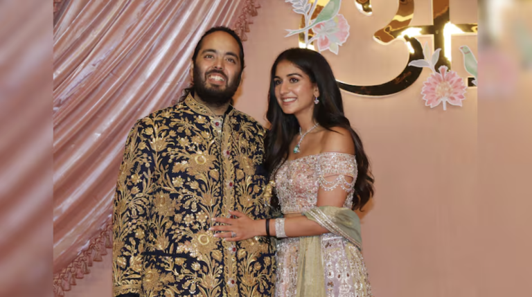 Wedding Hosted by India’s Richest Man Holds Country in Thrall Wedding Hosted by India’s Richest Man Holds Country in Thrall