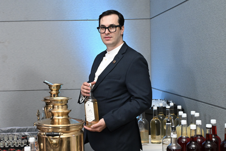 Russian Samovar Provides Vodka Tasting at Luce Awards Gala