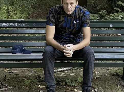 Paris Honors Navalny: Avenue Named After Slain Kremlin Critic