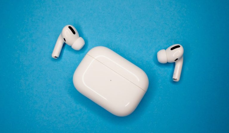Breaking Language Barriers: AirPods to Offer Live Translation