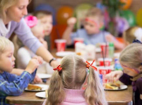 Soaring Costs Force Parents to Scale Back Kids’ Birthday Parties