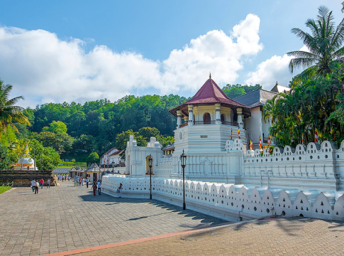 Sri Dalada Maligawa, commonly known in English as the 'Temple of the Sacred Tooth Relic,' is a Buddhist temple in Kandy, Sri Lanka. It is located in the Royal Palace Complex of the former Kingdom of Kandy, which houses the relic of the tooth of the Buddha. 