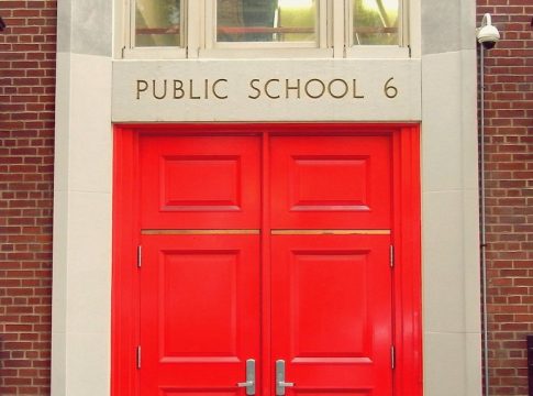 A public school on East 81st Street in Manhattan, NYC. Photo credit: Matt / Flickr.