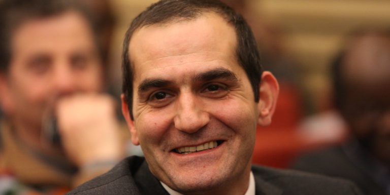 French M.P. Denied U.S. Entry Amid Trump Travel Ban