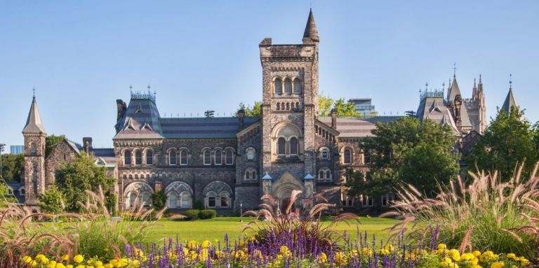 Harvard, U. of Toronto Plan for Students Amid Trump Visa Issues