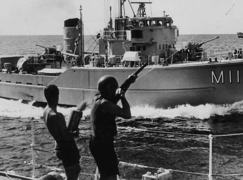 HMAS Curlew on patrol in Malaysian waters, 1965. Photo credit: National Museum Australia.