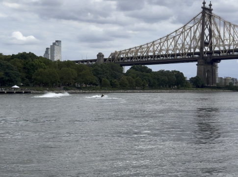 Jet skis passing Roosevelt Island on the East River of New York City. Photo credit: The Stewardship Report.