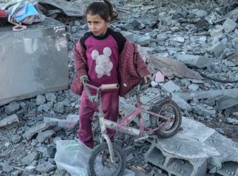 A Million Women, Girls Suffer Starvation as Gaza Blockade Tightens