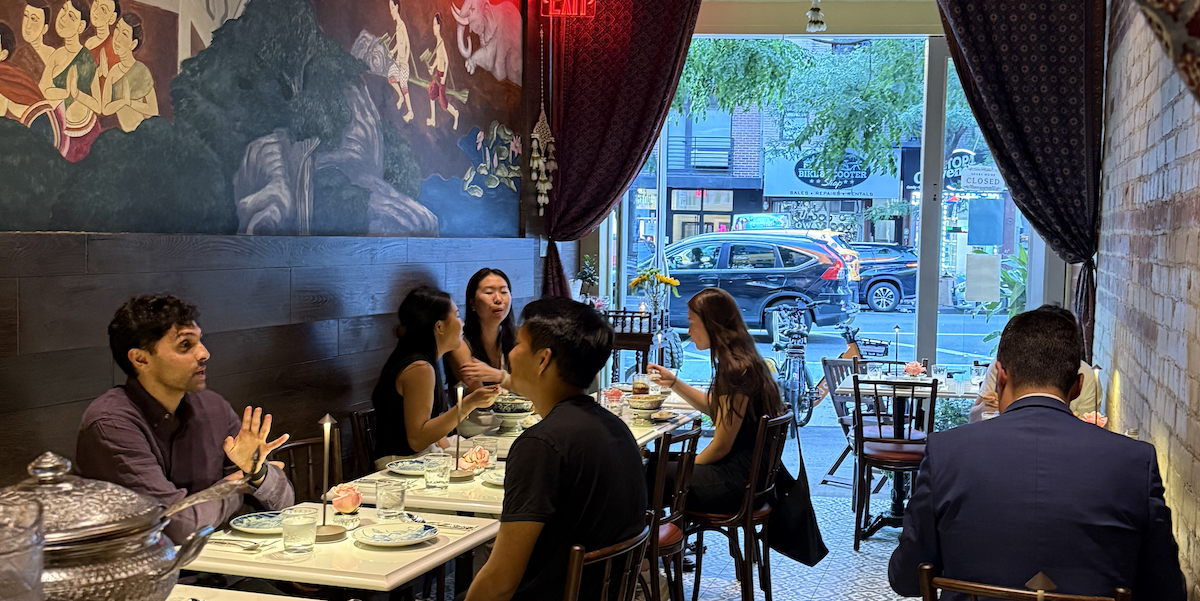Jan Jao Kha Opens to Stellar Five-Star Reviews in Hell’s Kitchen
