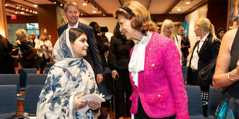 Fifteen years after meeting the author at the United Nations, Queen Silvia attends seminar arranged by Save the Children, UNICEF, and the World Childhood Foundation on the theme “A Future at Risk: Reinvigorating Global Action for the Rights of the Child”. Photo credit:  UNICEF/UNI868481 / Znidarcic.