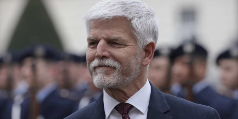 Czech President Calls for Shooting Down Russian Aircraft Violating NATO