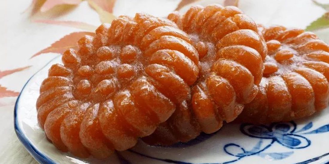 Yakgwa—Korean honey cookies—are reconnecting generations. Photo credit: Pinterest.